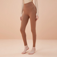 Teebraun Hose