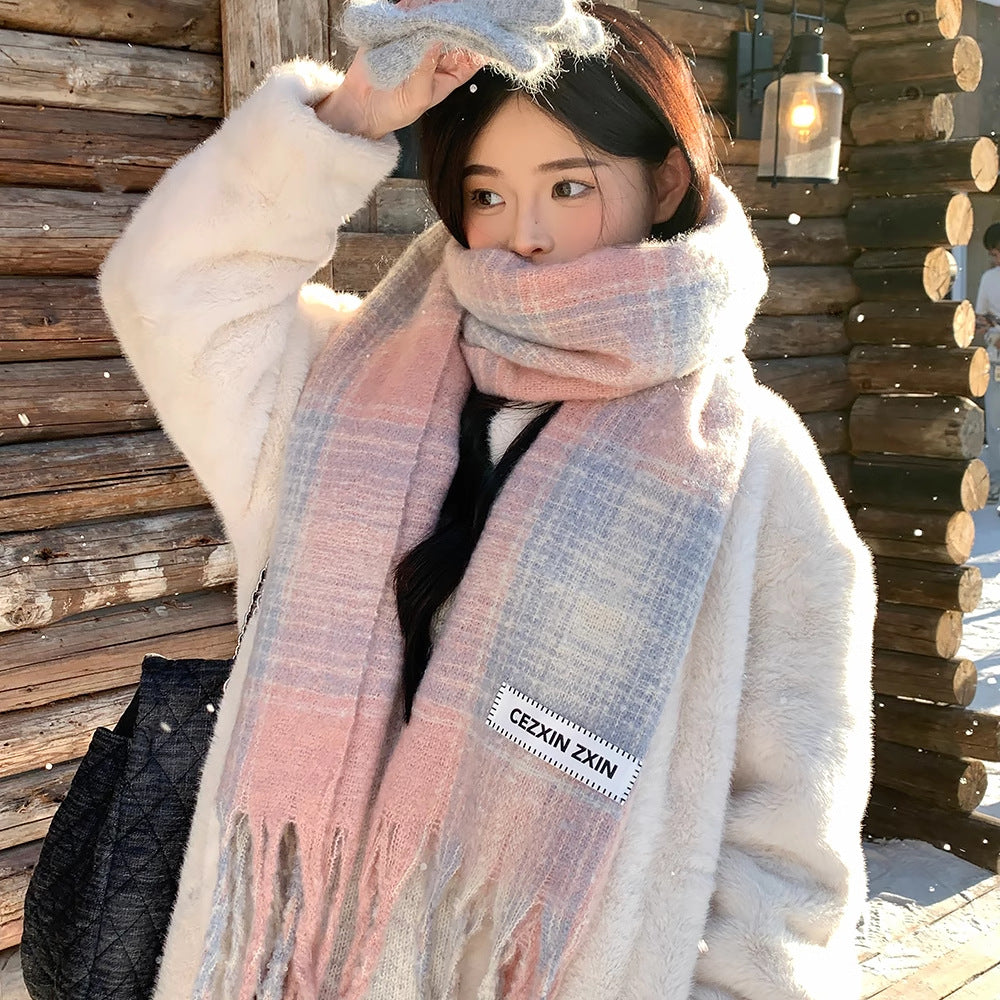 Karierter Schal im koreanischen Stil