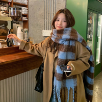 Yu Shuxin Großformat Blau