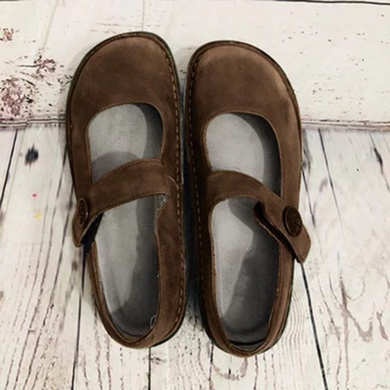Elegante Damenschuhe mit Dekorationen