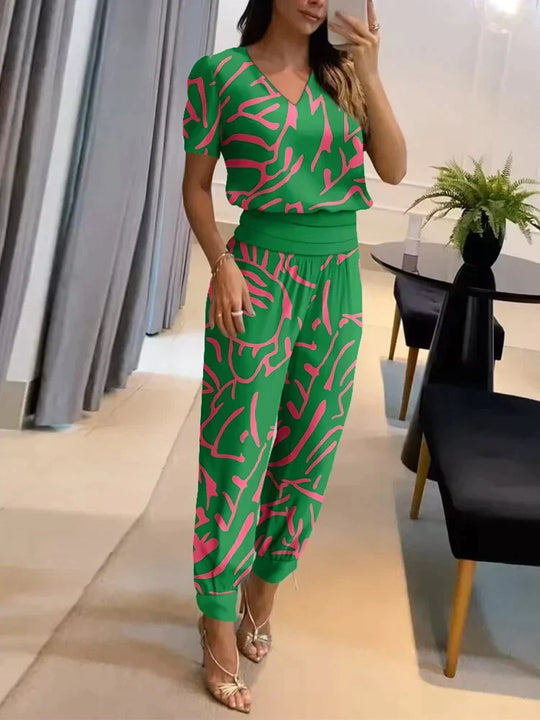 Lässiges Und Elegantes Damenoutfit