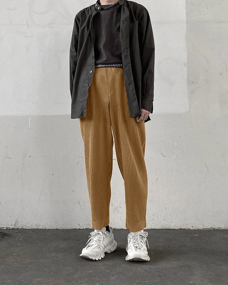 Herren Kordhose im Relaxed-Tapered-Schnitt mit feiner Breitkordstruktur Shop Nory