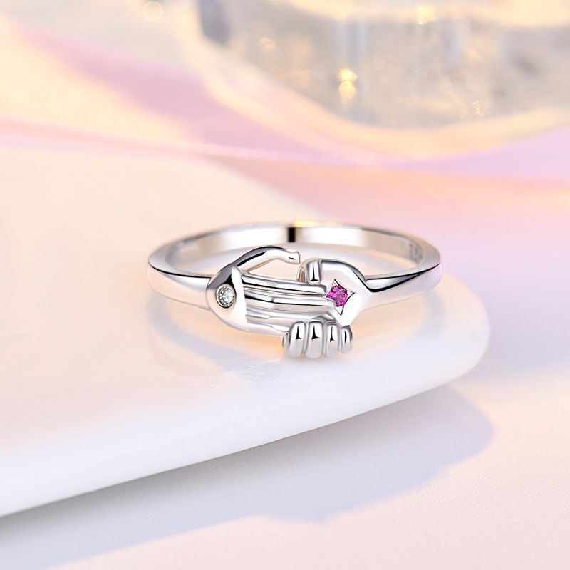 Damenring mit kunstvollem Handdesign und funkelndem Zirkonia Shop Nory