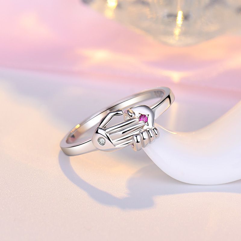 Damenring mit kunstvollem Handdesign und funkelndem Zirkonia Shop Nory