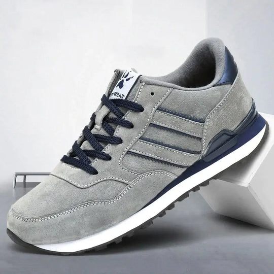 Klassische Herrensneaker