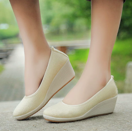 Lässige Keilschuhe
