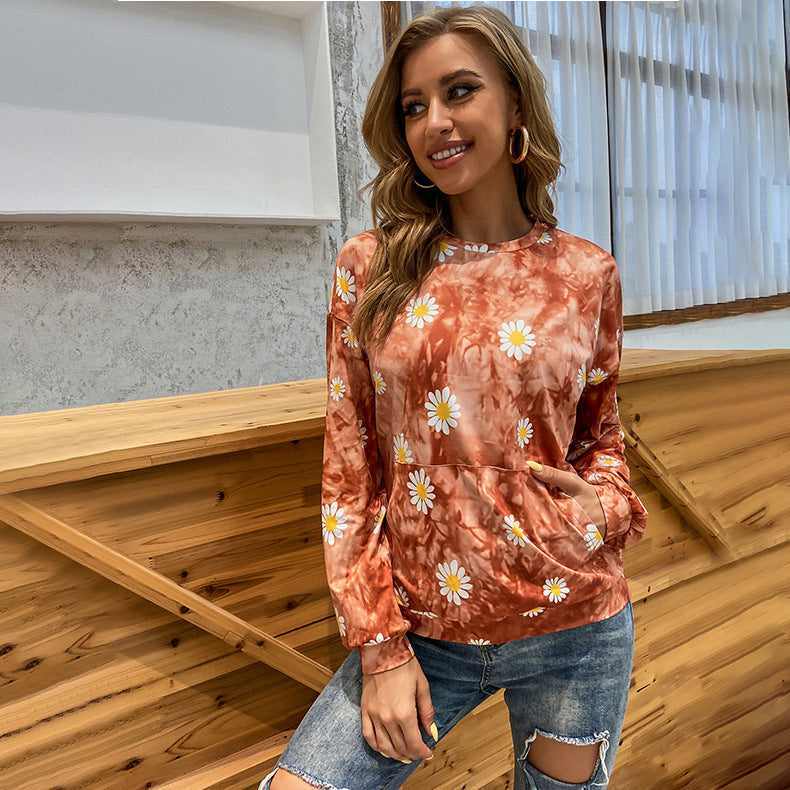 Damen locker geschnittenes Sweatshirt mit Gänseblümchen‑Print Batik‑Optik und Kängurutasche Shop Nory