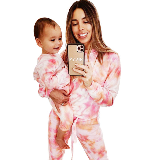 Damen Hausanzug-Set mit Batikprint aus Sweatshirt und Jogginghose Shop Nory