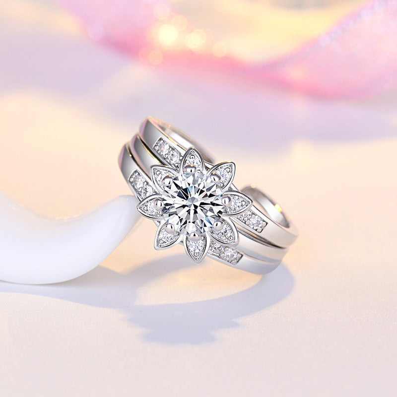 Damen Blütenring mit funkelndem Zirkonia-Besatz und eleganter Konstruktion Shop Nory