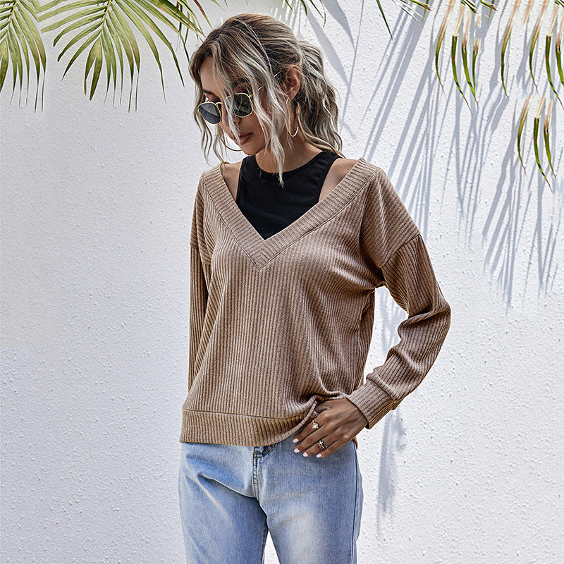 Damen Gerippter V‑Ausschnitt Strickpullover im Lagenlook mit Cut‑Out‑Schulter & überschnittener Passform Shop Nory