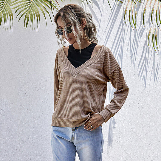 Damen Gerippter V‑Ausschnitt Strickpullover im Lagenlook mit Cut‑Out‑Schulter & überschnittener Passform Shop Nory