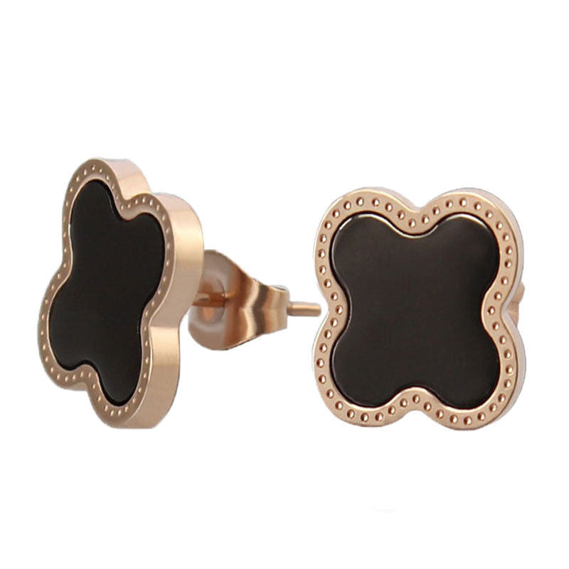 Damen Ohrstecker mit stilvollem Blumenmotiv und elegantem Design Shop Nory