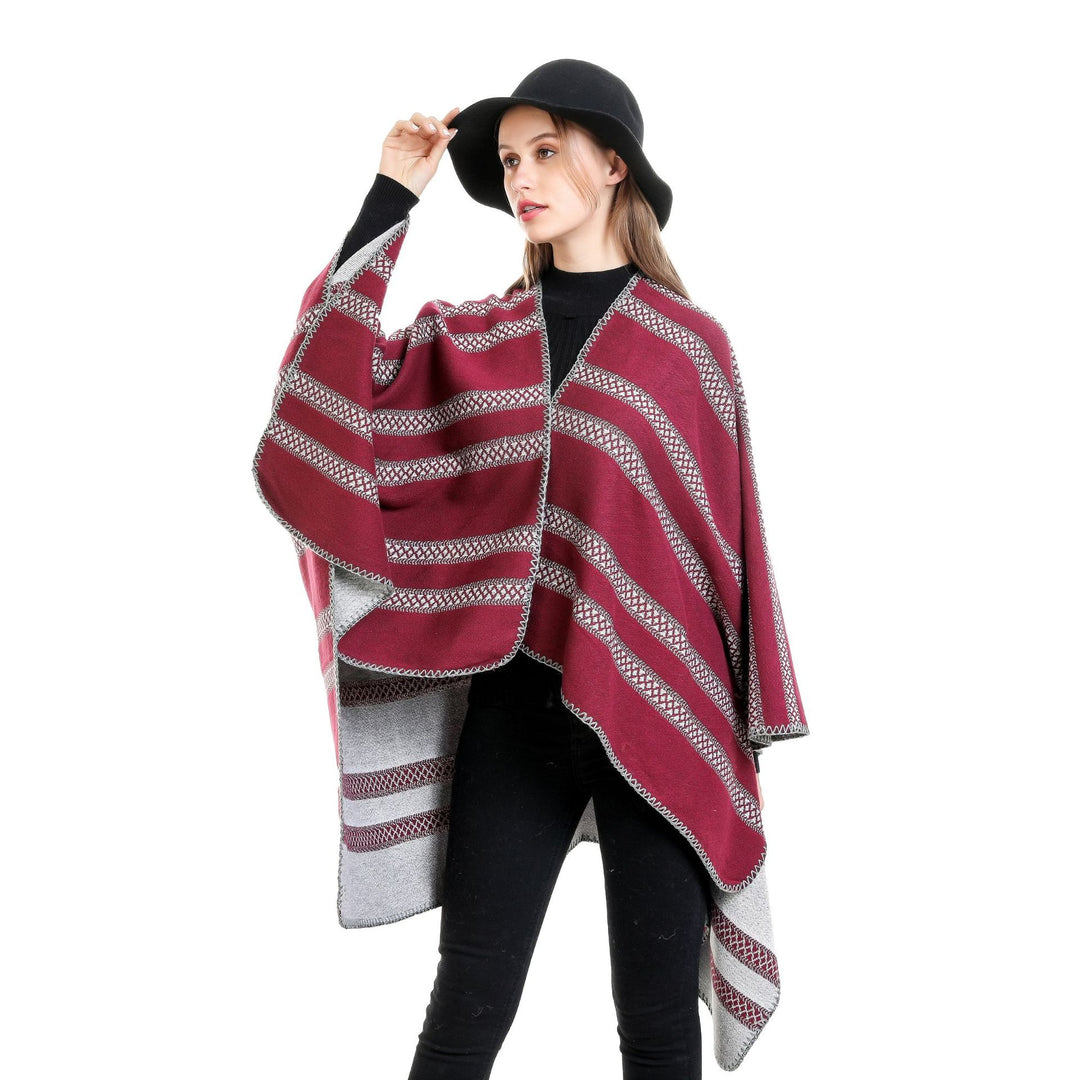 Damen Oversize-Ruana mit grafischen Längs‑Jacquardstreifen und offenem Kimono‑Fall Shop Nory