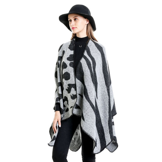 Damen Oversize‑Poncho im Revers‑Stil mit Animal‑Jacquard aus Wollmix Shop Nory