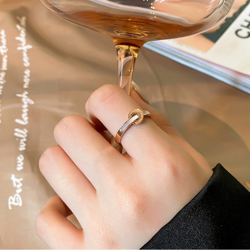 Damen moderner Ring mit elegantem Verbindungsdesign Shop Nory