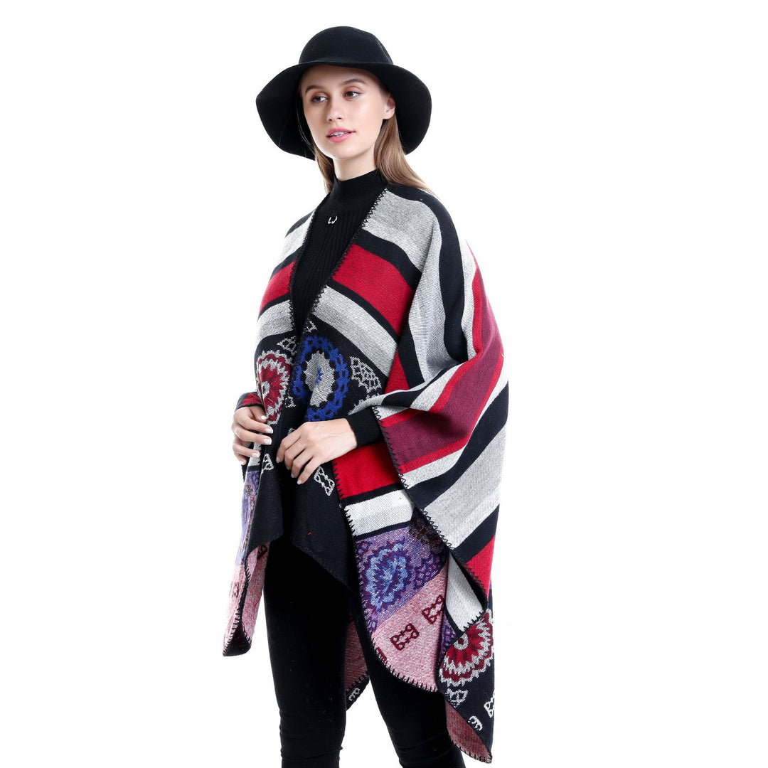 Damen Oversize-Ruana-Poncho mit V-Ausschnitt und ornamentaler Jacquard-Webung Shop Nory
