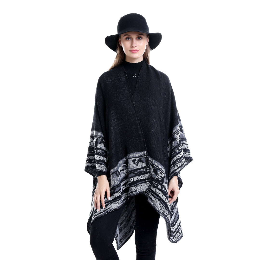 Damen Weichfallende Oversize-Ruana im Umhangstil mit ornamentaler Bordüre Shop Nory