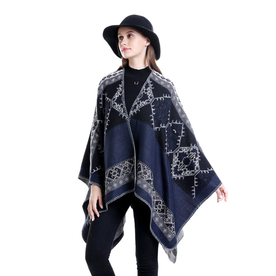 Damen Oversize-Ruana-Poncho aus Jacquardgewebe mit asymmetrischem Zipfelrand und ornamentaler Bordüre Shop Nory