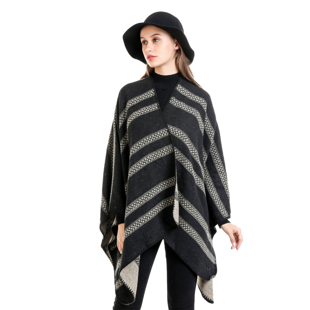 Damen Oversize-Ruana mit grafischen Längs‑Jacquardstreifen und offenem Kimono‑Fall Shop Nory