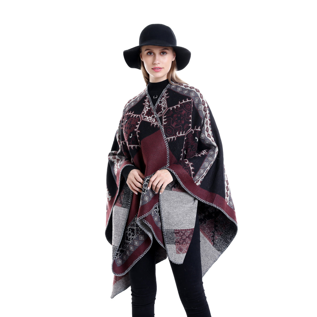Damen Oversize-Ruana-Poncho aus Jacquardgewebe mit asymmetrischem Zipfelrand und ornamentaler Bordüre Shop Nory