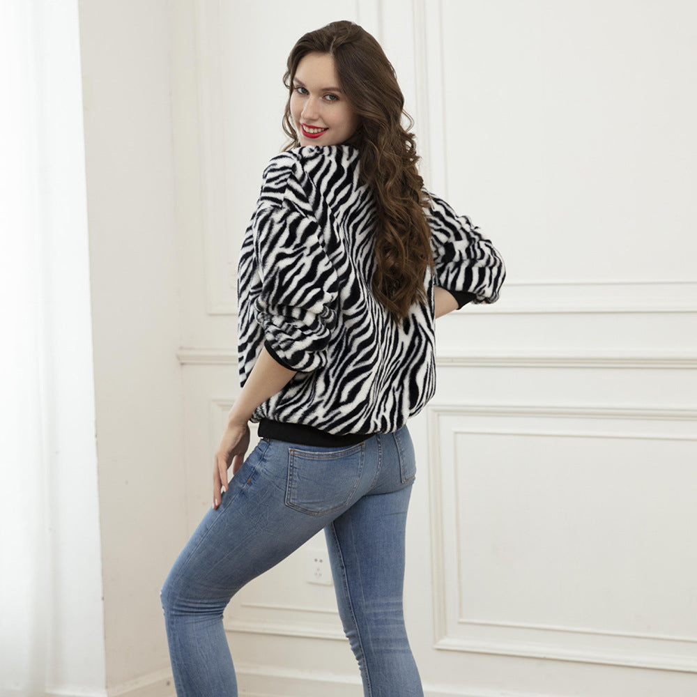 Damen Flauschiger weit geschnittener Pullover mit ZShop Noryra‑Alloverprint und Rippbündchen Shop Nory