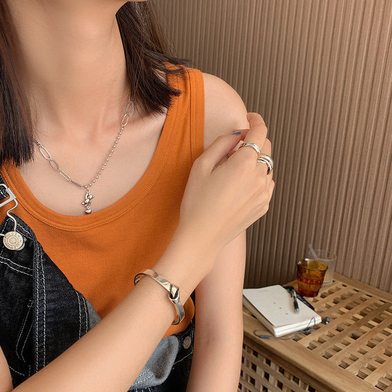 Damen Halskette mit kreativem Anhänger und filigranem Kettendesign Shop Nory