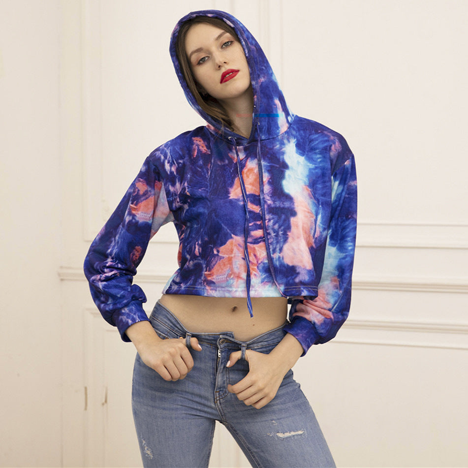 Damen Kurzschnitt‑Kapuzenpullover im Batik‑Look mit Kordelzug und überschnittener Schulter Shop Nory