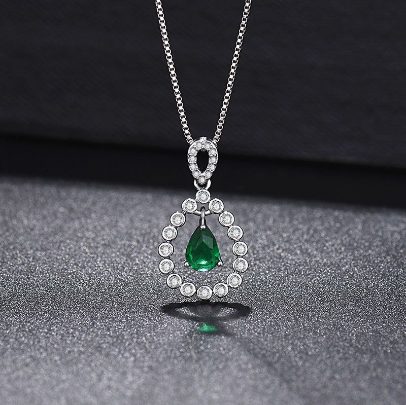 Damen elegante Halskette mit rotigem Anhänger und funkelnden Zirkonia Shop Nory