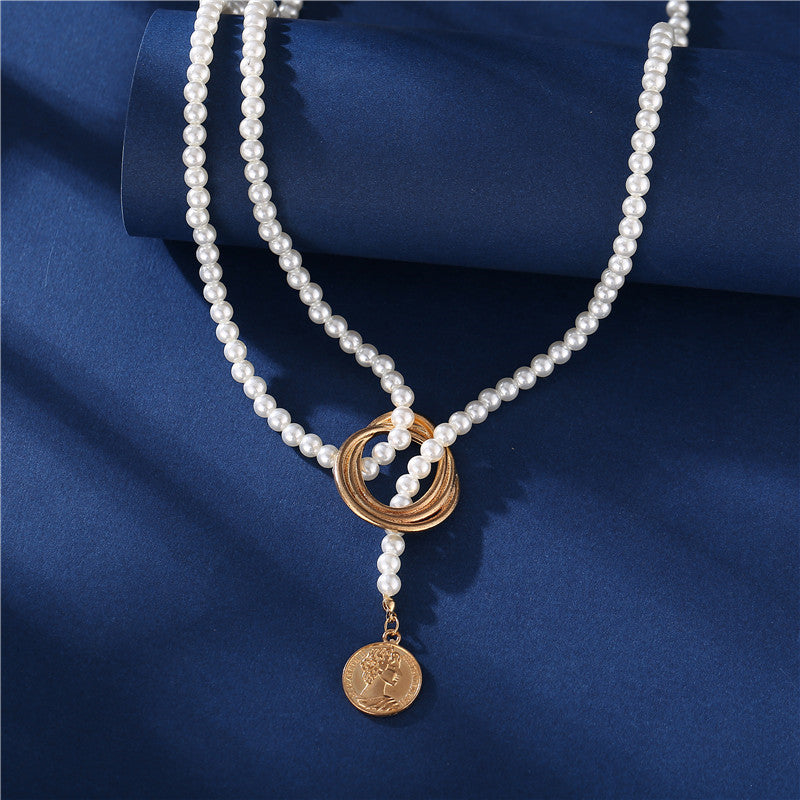 Damen Halskette mit elegantem Perlen-Design und goldenen Elementen Shop Nory