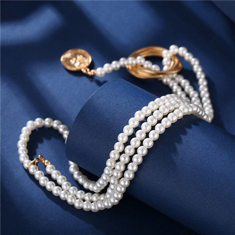 Damen Halskette mit elegantem Perlen-Design und goldenen Elementen Shop Nory
