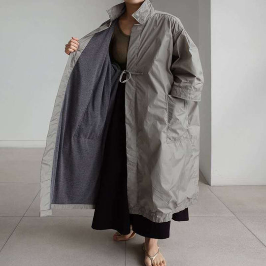 Damen Longline-Parka im leichten Windbreaker-Stil mit innenliegendem Futter, Tunnelzug und Pattentaschen Shop Nory