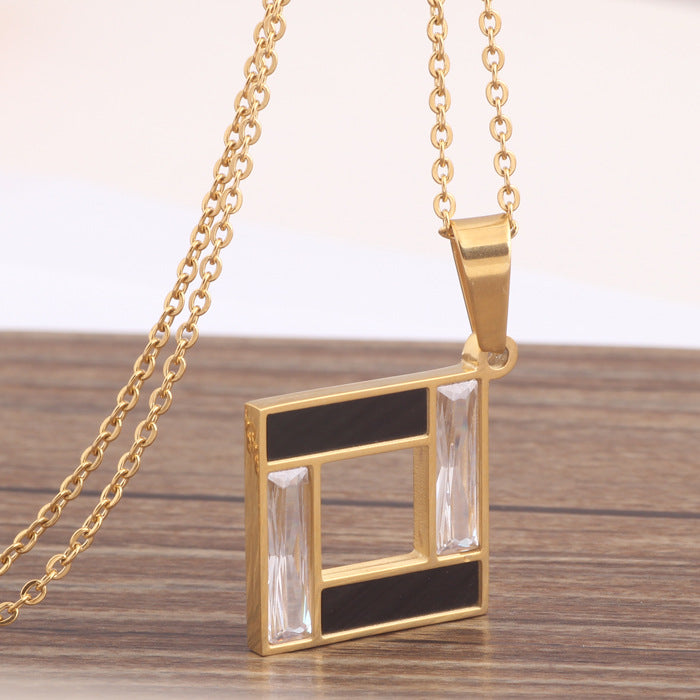 Damen Halskette mit geometrischem Anhänger und funkelnden Steinen Shop Nory