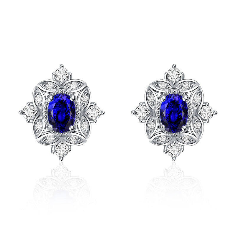 Damen Ohrringe mit kunstvollem Detail und funkelnden Zirkonia Shop Nory