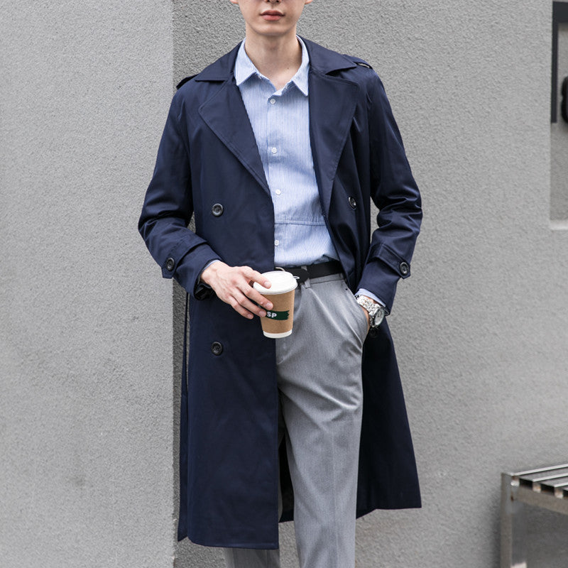 Herren Eleganter knielanger Trenchcoat aus leichtem Funktionsstoff mit Taillengürtel Shop Nory