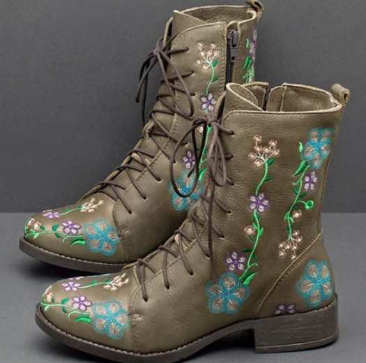 Damen bestickte Combat-Stiefelette mit floralem Stickmotiv, seitlicher Reißverschluss und gepolstertem Komfortfußbett Shop Nory