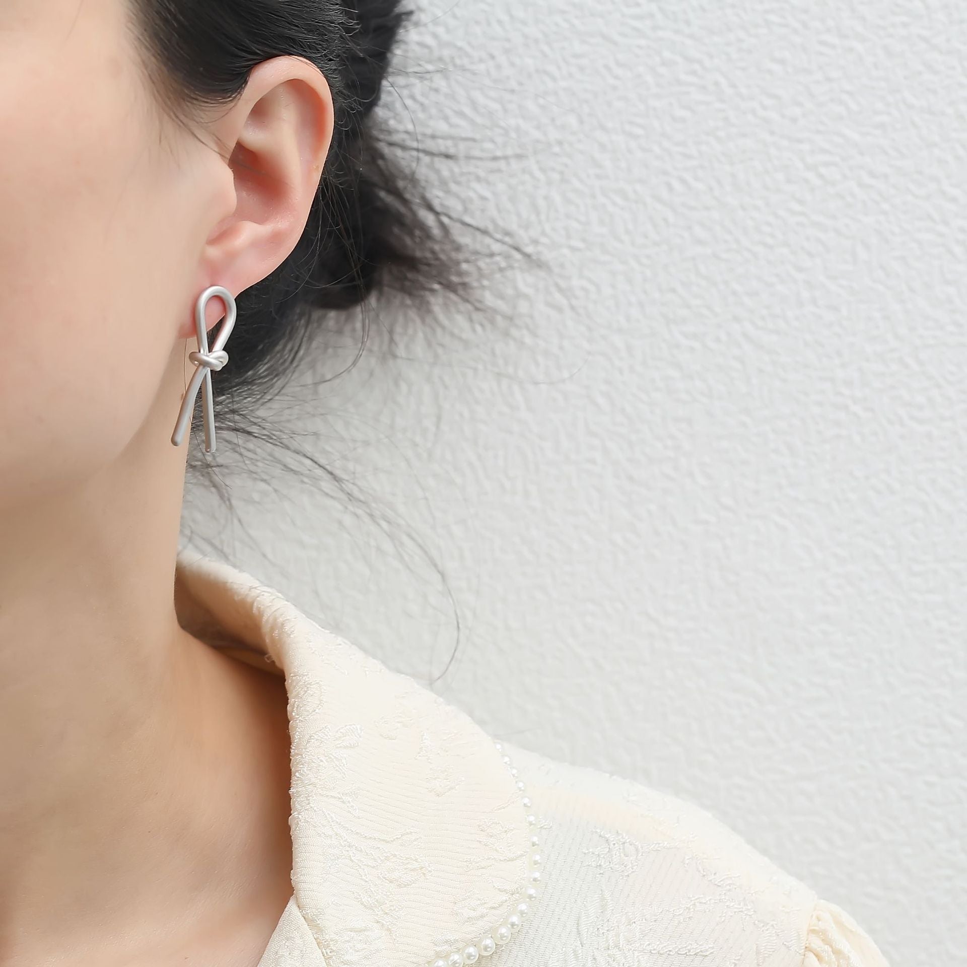 Ohrringe "Esme" im Knoten Design - 18k vergoldet | Shop Nory