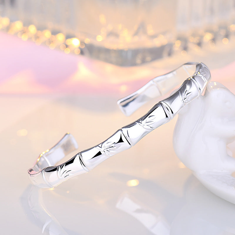 Damen Offenes Armband mit kunstvollem Blattdesign Shop Nory