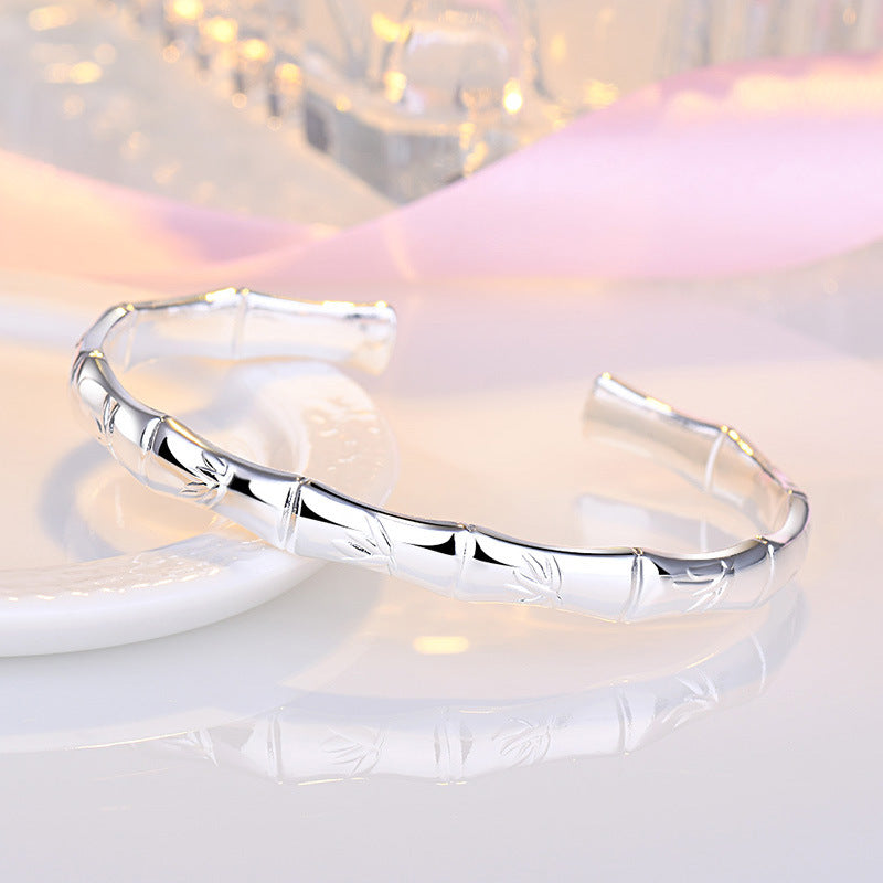 Damen Offenes Armband mit kunstvollem Blattdesign Shop Nory