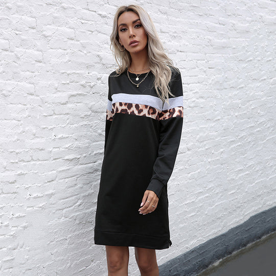 Damen lässiges Sweatshirtkleid mit Leopardenstreifen und kontrastierendem Brustband Shop Nory