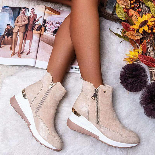 Damen Sportliche Keilabsatz-Sneaker-Stiefelette mit Kroko-Prägung und seitlichem Reißverschluss Shop Nory