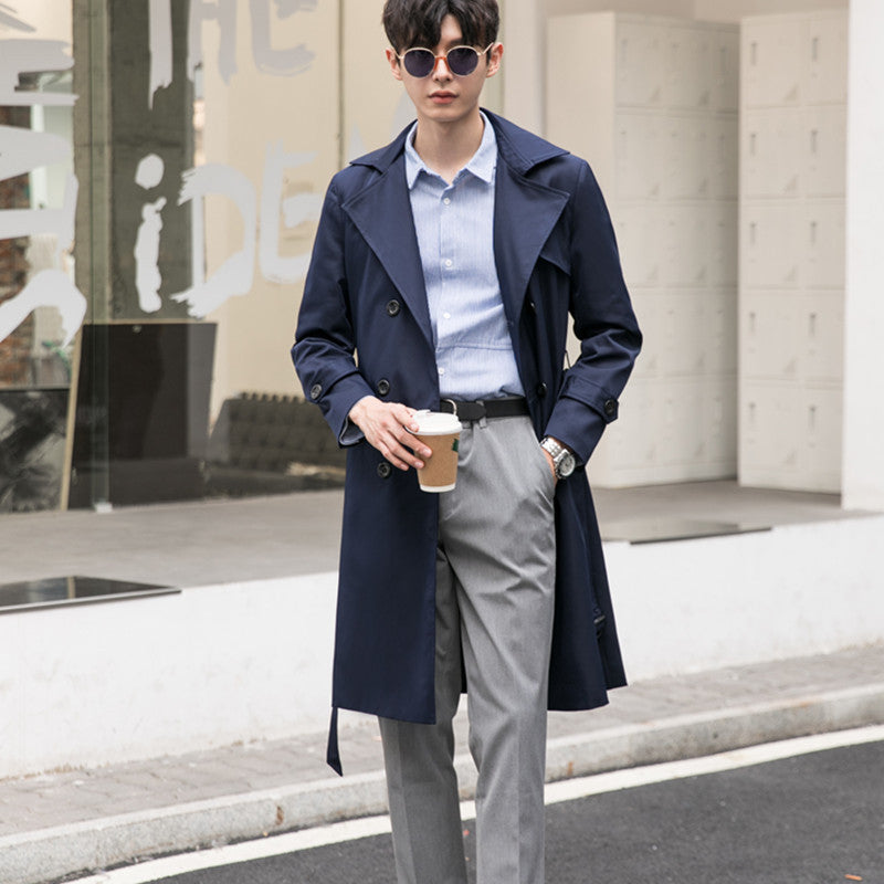 Herren Eleganter taillierter Trenchcoat mit doppelter Knopfleiste und Bindegürtel Shop Nory