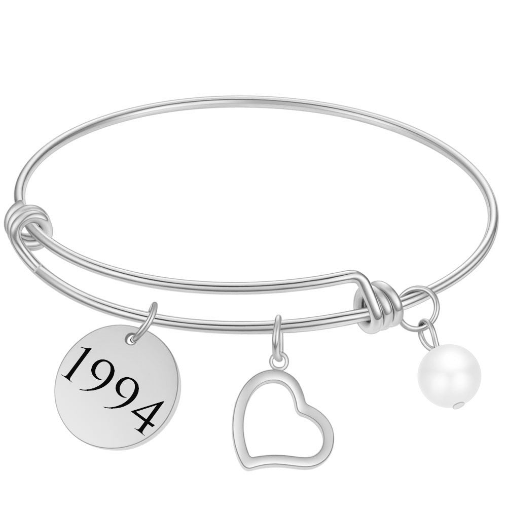 Damen Armreif mit personalisierbarem Anhänger und eleganten Designelementen Shop Nory