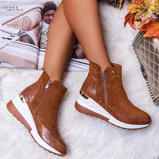 Damen Sportliche Keilabsatz-Sneaker-Stiefelette mit Kroko-Prägung und seitlichem Reißverschluss Shop Nory
