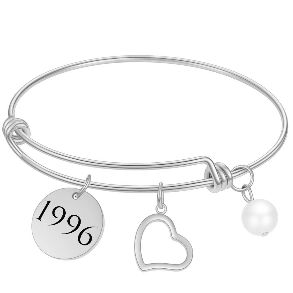 Damen Armreif mit personalisierbarem Anhänger und eleganten Designelementen Shop Nory