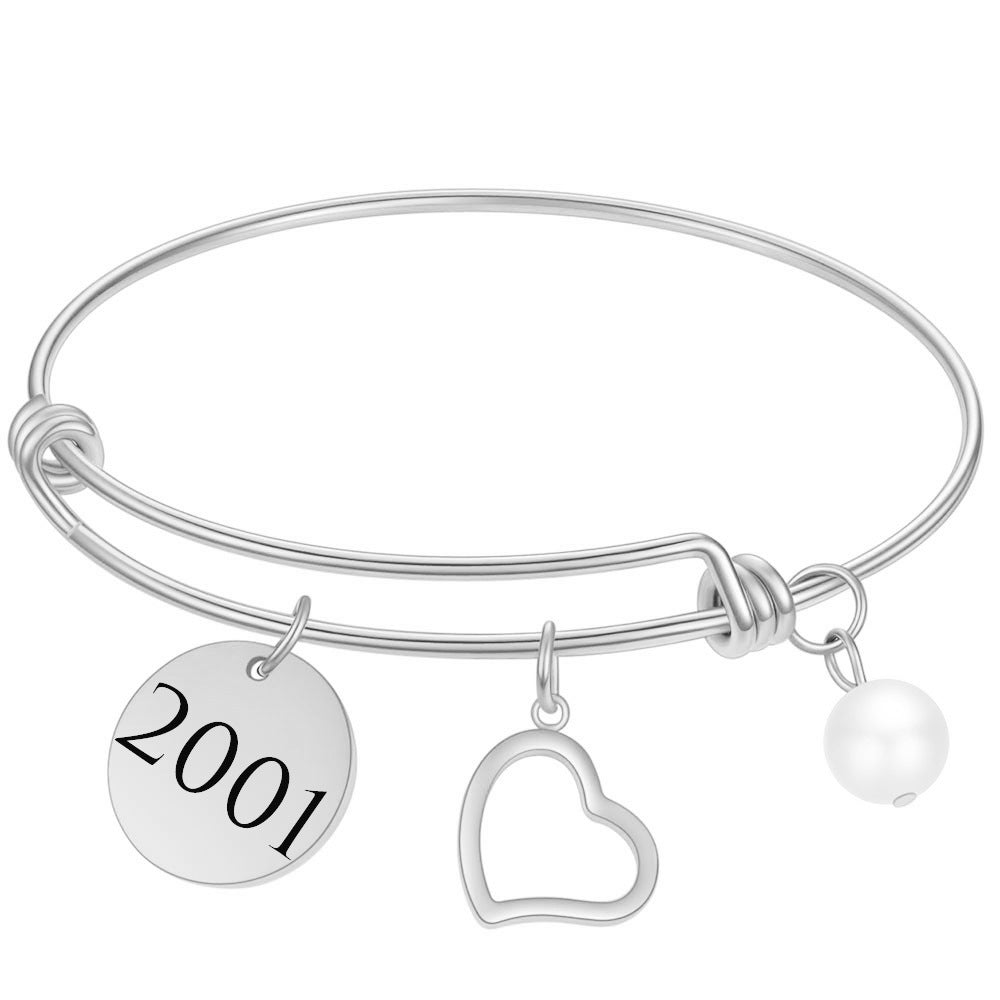Damen Armreif mit personalisierbarem Anhänger und eleganten Designelementen Shop Nory