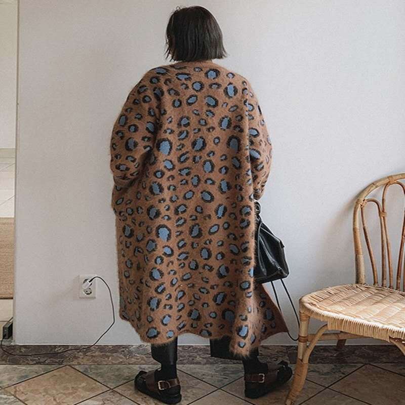 Damen Maximaler Oversize-Longcardigan aus Mohair-Optik mit Leopardenmuster und Eingrifftaschen Shop Nory