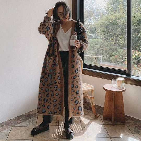 Damen Maximaler Oversize-Longcardigan aus Mohair-Optik mit Leopardenmuster und Eingrifftaschen Shop Nory