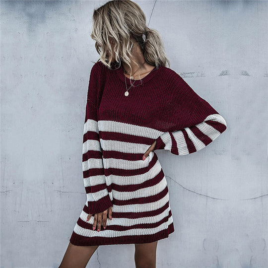 Damen Gestreiftes Strickmidikleid mit Oversize-Passform, Raglanärmeln und gerippten Abschlüssen Shop Nory