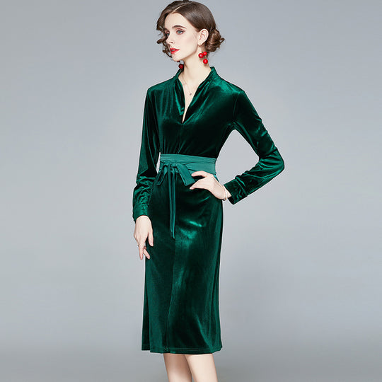 Damen Samt-Midikleid mit Stehkragen und tailliertem Bindegürtel Shop Nory