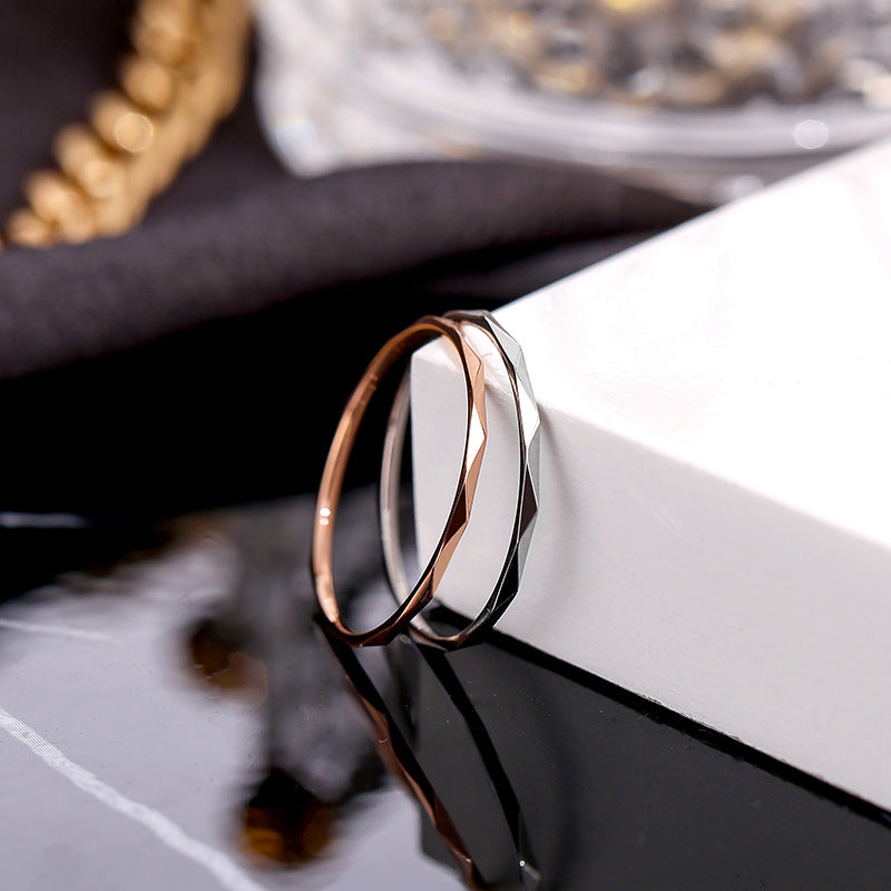 Damen eleganter Ring mit facettiertem Design Shop Nory